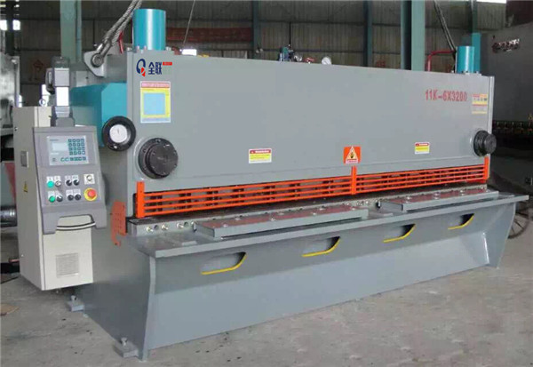 西安液(yè)壓閘式剪(jian)闆機 西安液壓(ya)閘式剪闆(pan)機