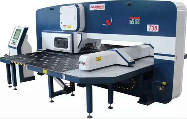 閉式液(ye)壓數控轉塔沖(chong)床 閉(bi)式液壓數控轉(zhuan)塔沖床