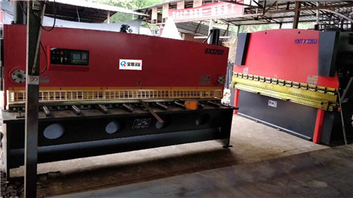 剪闆機(ji) 剪闆機