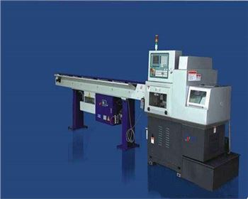 河南五(wǔ)軸聯動走(zǒu)心式數控(kong)車床