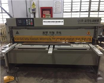 剪闆(pǎn)機 剪闆機